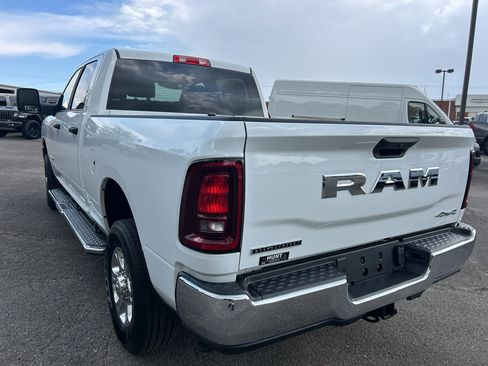 Certified 2026 RAM 2500 Big Horn AWD/4WD image 7