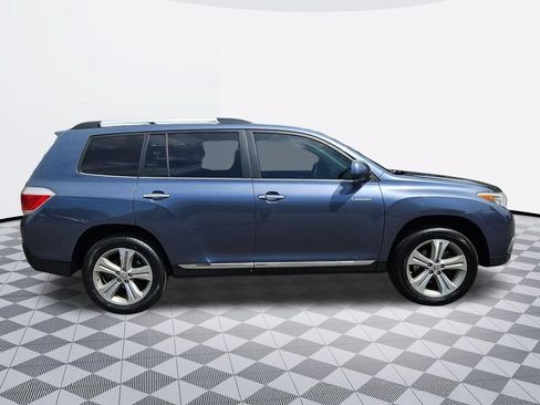 Used 2012 Toyota Highlander Limited w/ Tow Pkg AWD/4WD image 7