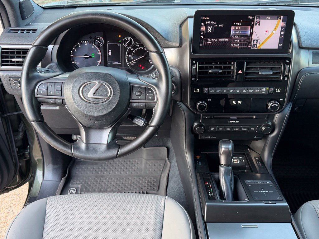 Used 2023 Lexus GX 460 w/ Black Line Special Edition AWD/4WD image 24