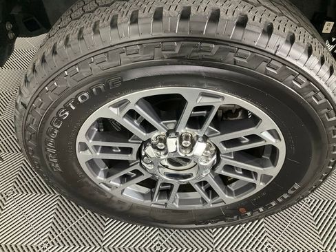 Used 2024 Ford F350 Limited w/ FX4 Off-Road Package image 7