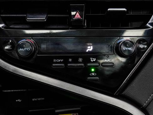 Used 2024 Toyota Camry XSE image 21