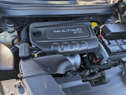 Used 2016 Jeep Cherokee Sport image 21