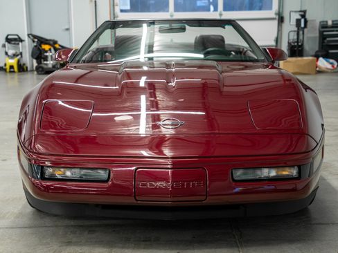 Used 1993 Chevrolet Corvette Convertible RWD image 4
