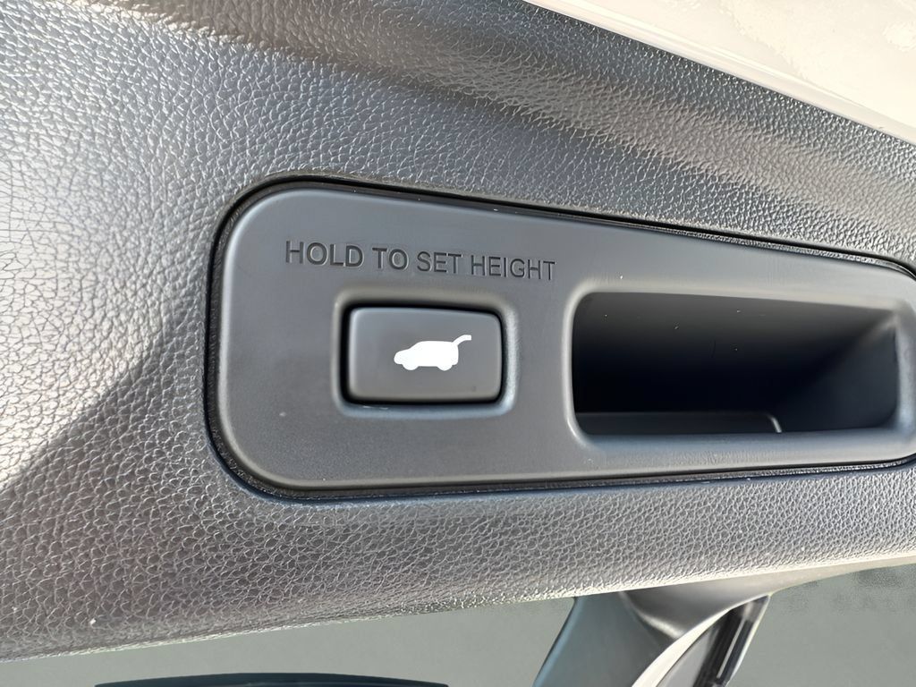 Used 2026 Acura MDX w/ Technology Package FWD image 27