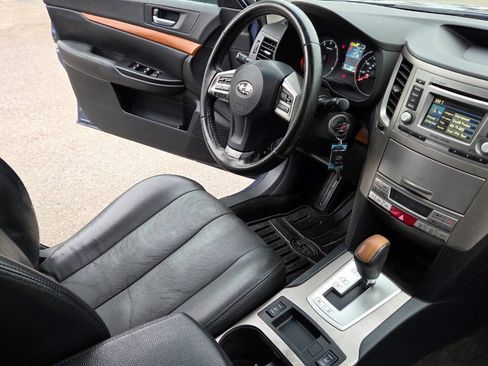 Used 2013 Subaru Outback 2.5i Limited w/ Moonroof Pkg AWD/4WD image 43