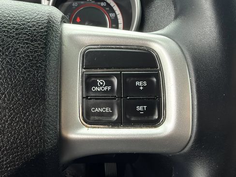 Used 2016 Dodge Journey SE w/ Flexible Seating Group FWD image 18