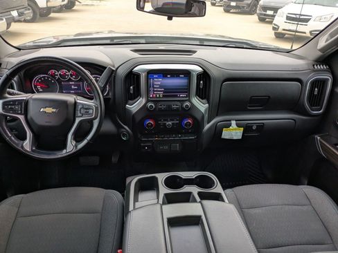 Used 2019 Chevrolet Silverado 1500 LT w/ Texas Edition image 15