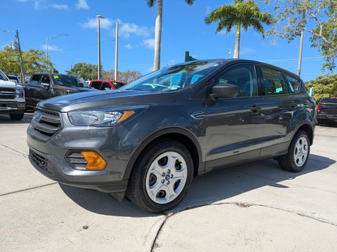 Certified 2018 Ford Escape S FWD image 7