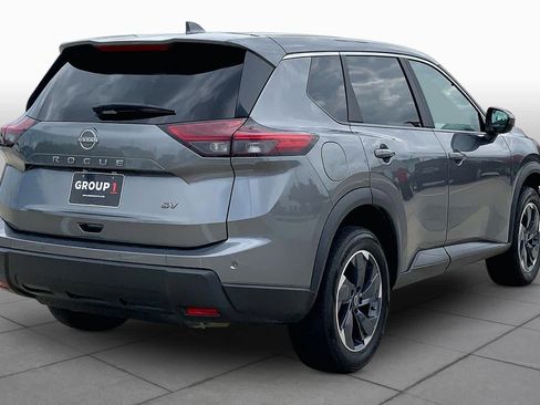 Used 2024 Nissan Rogue SV FWD image 13