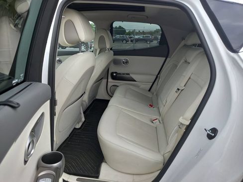 Used 2023 Genesis GV60 Advanced AWD/4WD image 4