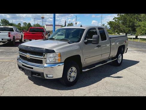 Used 2008 Chevrolet Silverado 2500 LT w/ 2LT Convenience Package AWD/4WD image 32