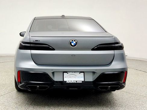 Used 2023 BMW 760i xDrive w/ Executive Package AWD/4WD image 6