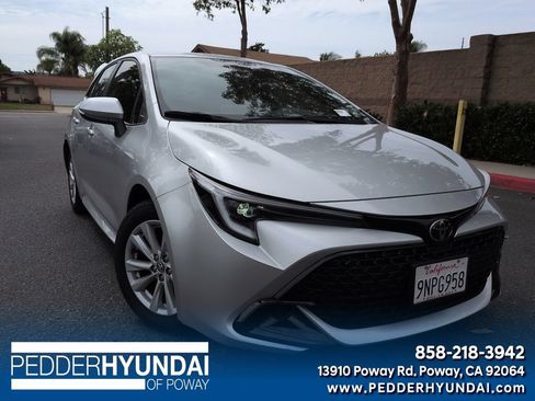 Used 2025 Toyota Corolla SE w/ SE Package FWD image 1
