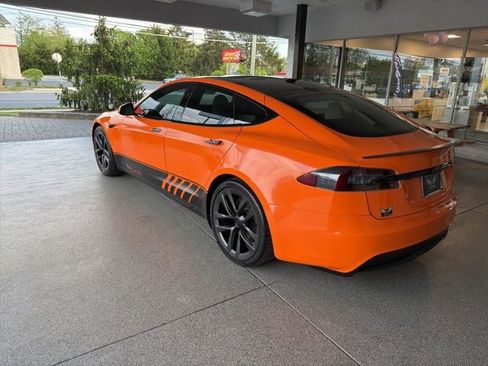 Used 2021 Tesla Model S Plaid image 4