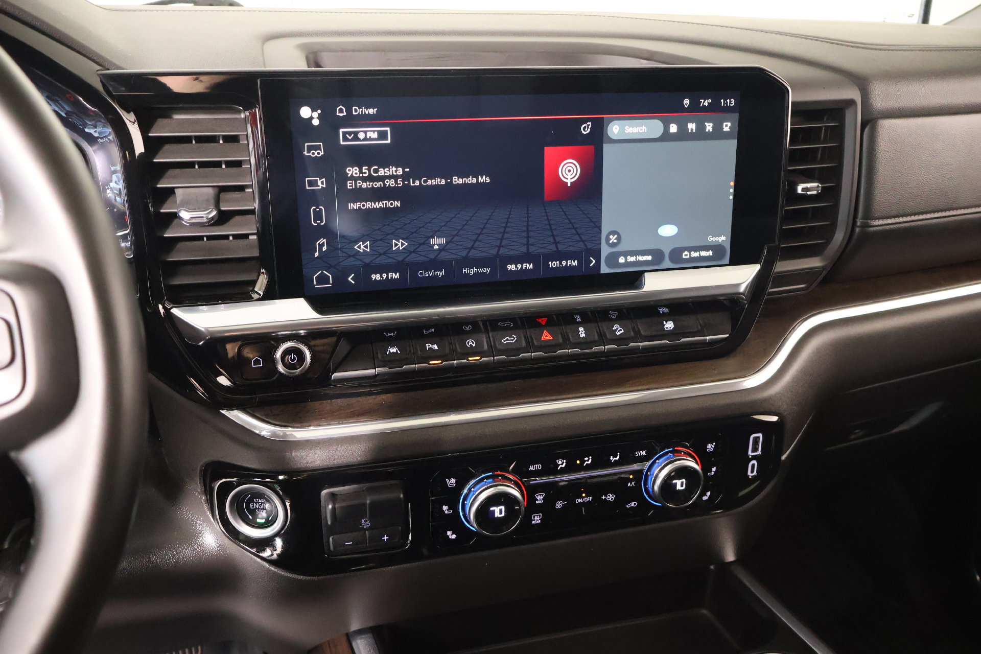 Used 2024 GMC Sierra 1500 SLT w/ SLT Premium Plus Package AWD/4WD image 5