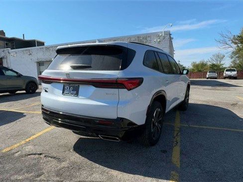 New 2026 Buick Enclave Sport Touring w/ Power Package image 8