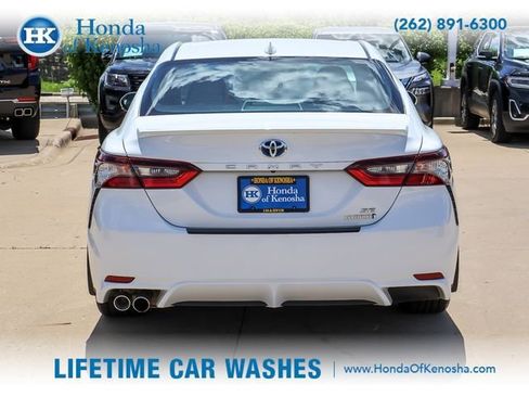 Used 2024 Toyota Camry SE FWD image 4