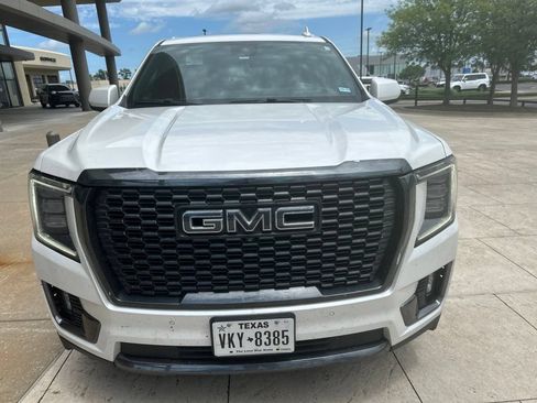 Used 2023 GMC Yukon Denali Ultimate AWD/4WD image 8