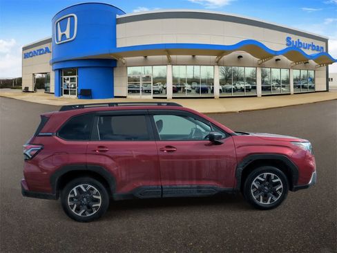 Used 2025 Subaru Forester image 9