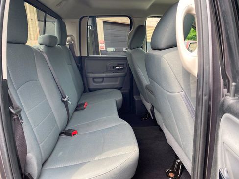 Used 2018 RAM 1500 Classic SLT AWD/4WD image 25
