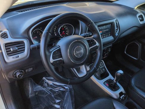 Used 2018 Jeep Compass Latitude w/ Popular Equipment Group image 10