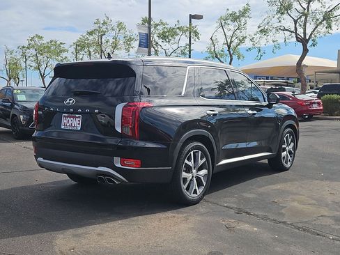 Used 2022 Hyundai Palisade SEL w/ Premium Package FWD image 5