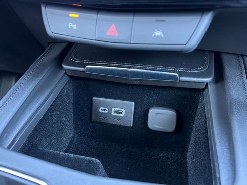 Certified 2024 Cadillac XT4 Premium Luxury image 27