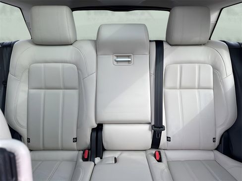 Used 2021 Land Rover Range Rover Sport HSE Silver Edition image 13