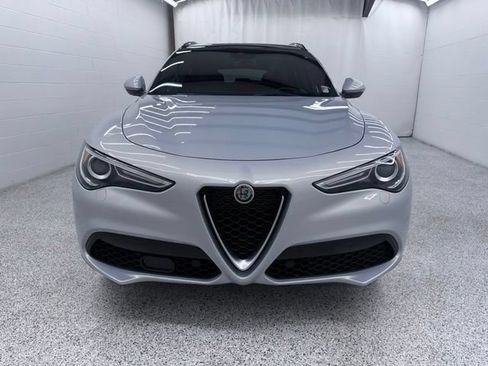 Used 2023 Alfa Romeo Stelvio Ti AWD/4WD image 6