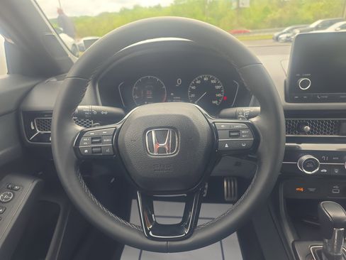 Used 2023 Honda Civic Sport image 18