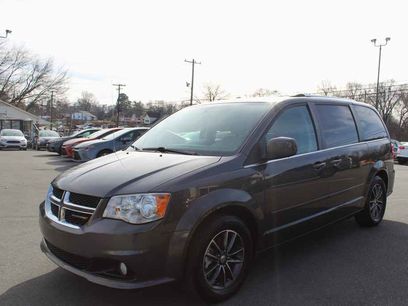 Used 2017 Dodge Grand Caravan SXT