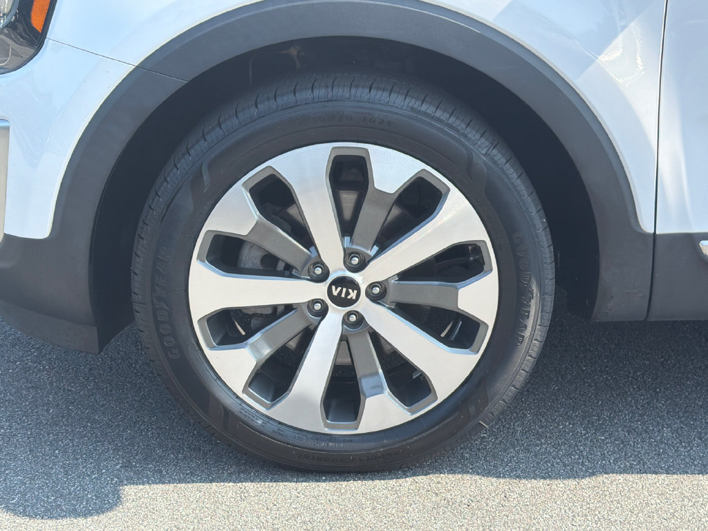 Used 2021 Kia Telluride EX w/ EX Premium Package FWD image 13