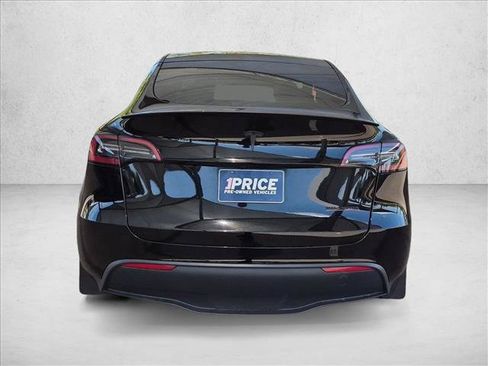 Used 2023 Tesla Model Y Performance AWD/4WD image 6