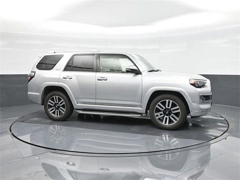 Certified 2016 Toyota 4Runner Limited image 17
