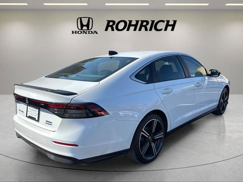 Used 2023 Honda Accord Sport image 6