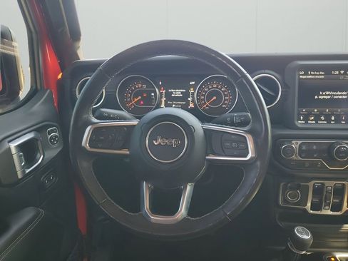 Used 2020 Jeep Gladiator Overland image 23