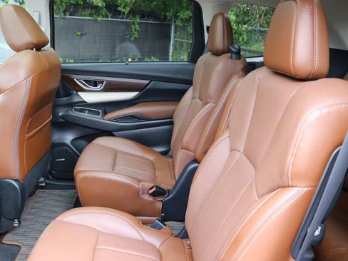 Used 2022 Subaru Ascent Touring image 16