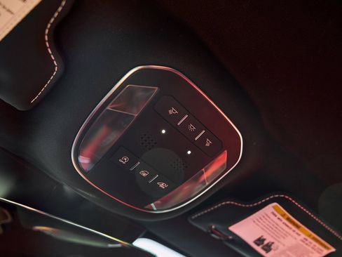 Used 2021 Ferrari F8 Tributo image 64