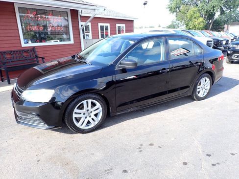 Used 2015 Volkswagen Jetta S w/ Welcome Package FWD image 3