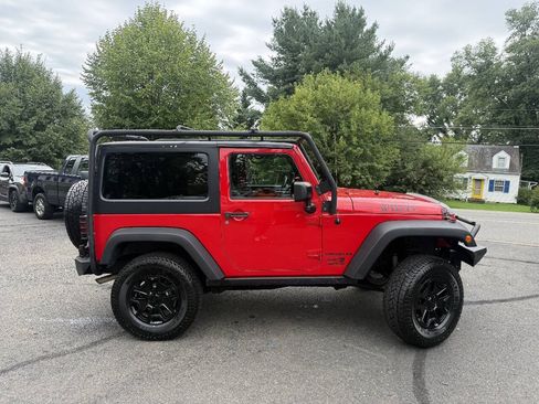 Used 2016 Jeep Wrangler Sport AWD/4WD image 6