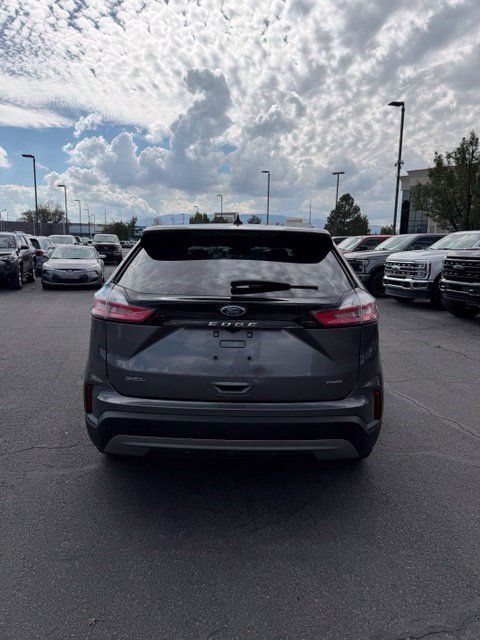Used 2022 Ford Edge SEL AWD/4WD image 9