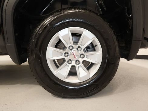 Used 2024 GMC Sierra 1500 Pro w/ Pro Value Package AWD/4WD image 33