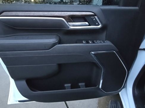 Used 2025 GMC Sierra 3500 SLE w/ SLE Value Package image 22