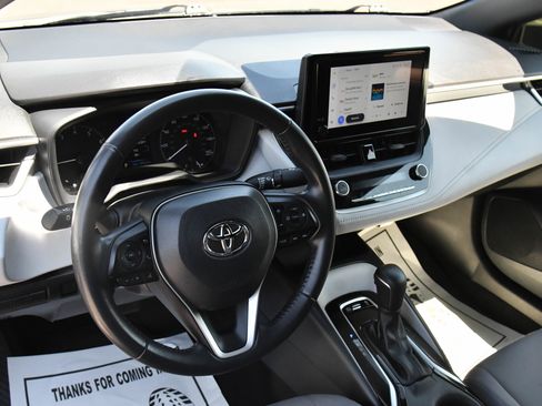 Used 2023 Toyota Corolla SE w/ SE Premium Package FWD image 16