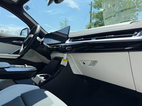 New 2026 BMW X2 xDrive28i w/ Convenience Package AWD/4WD image 16