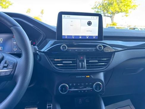 Used 2024 Ford Escape ST-Line image 19