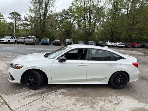 Used 2023 Honda Civic Sport image 6