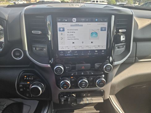 Used 2023 RAM 1500 Big Horn AWD/4WD image 10