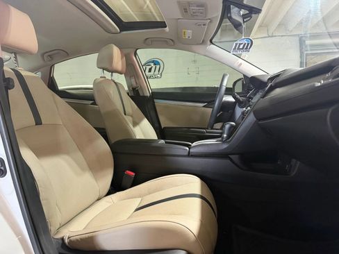 Used 2018 Honda Civic EX-L image 10