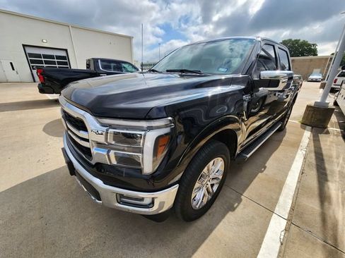 Used 2024 Ford F150 Lariat w/ FX4 Off-Road Package AWD/4WD image 3